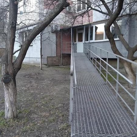 4-X Apartments Center Wi-Fi С 3-Мя Спальнями 95М2 Çernigiv Dış mekan fotoğraf