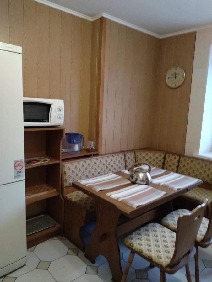 4-X Apartments Center Wi-Fi С 3-Мя Спальнями 95М2 Çernigiv Dış mekan fotoğraf